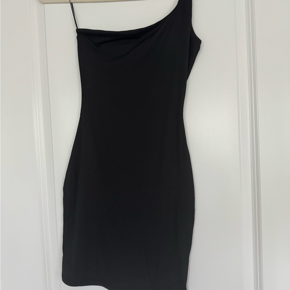 Black One-Shoulder Dress